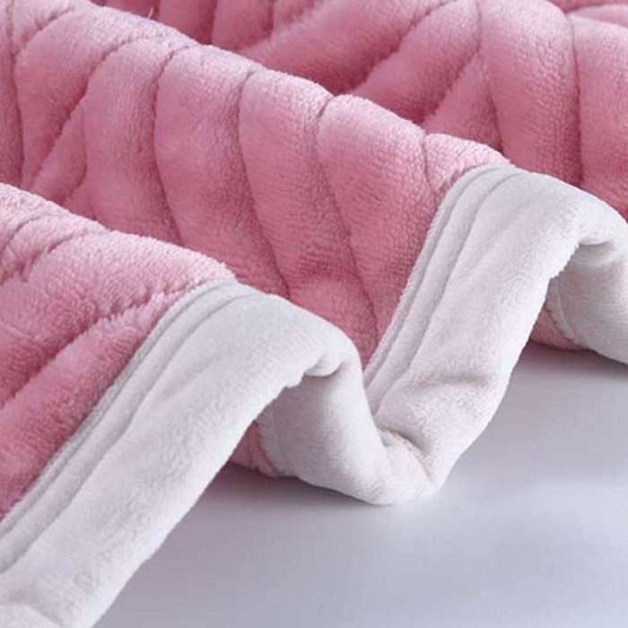 bed quilt blanket