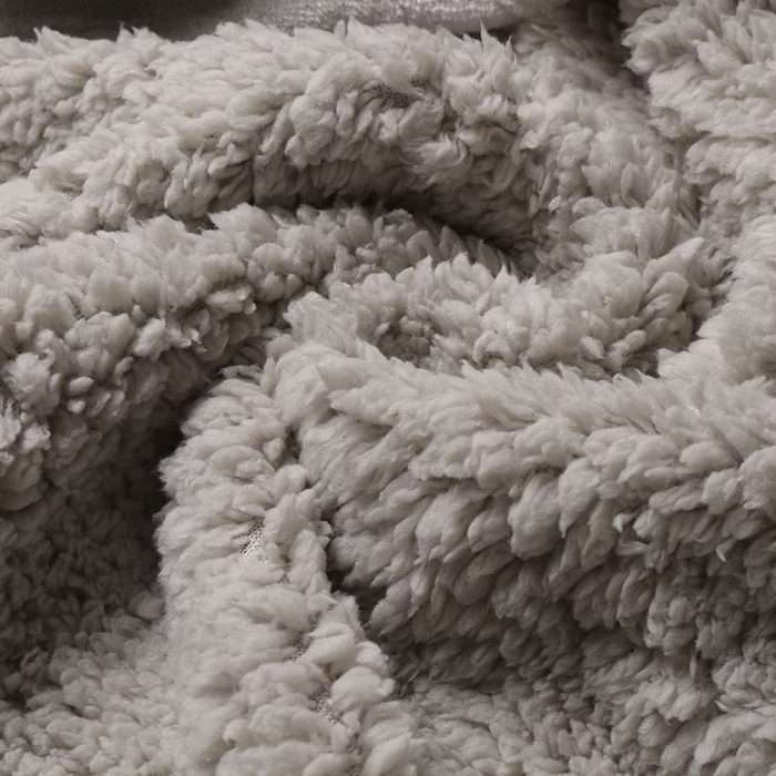 Flannel Sherpa Blanket - Image 4