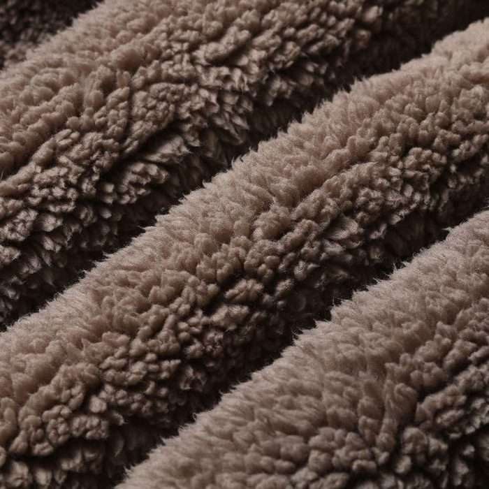 Warm Thick Sherpa Blanket - Image 3