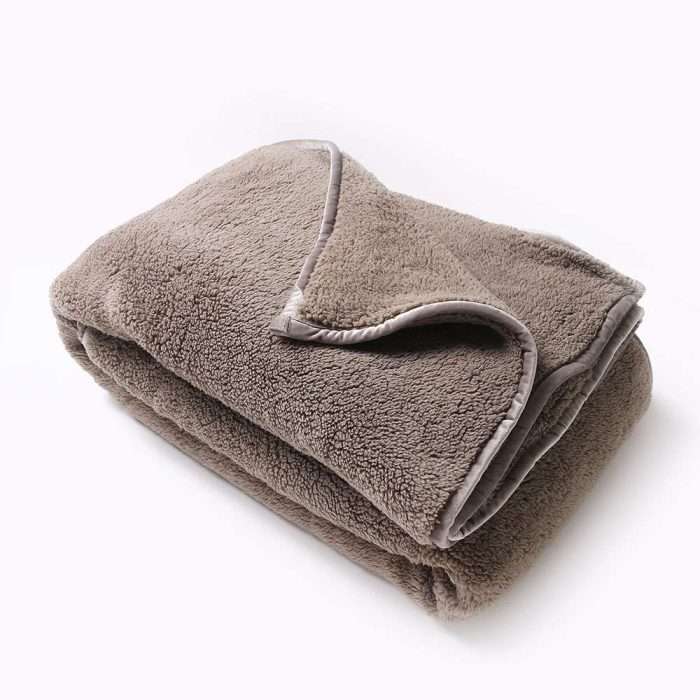 Warm Thick Sherpa Blanket - Image 5